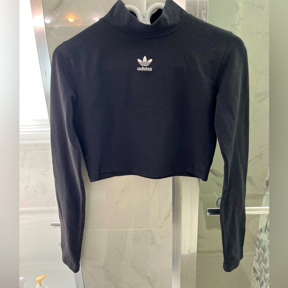 adidas black xs cropped turtle neck - Picture 3 of 4